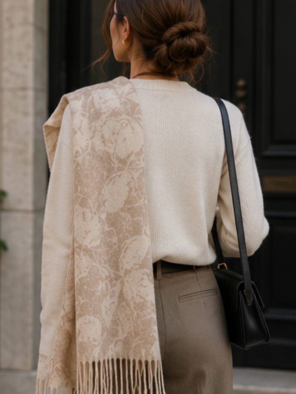 Bloomingdale’s 100% Cashmere Floral Jacquard Fringe Scarf Beige 66” x 13” - Picture 5 of 12